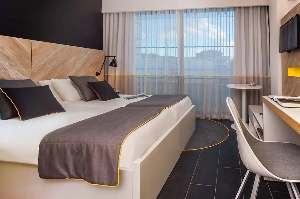 Be.Hotel Saint Julian's ホテル