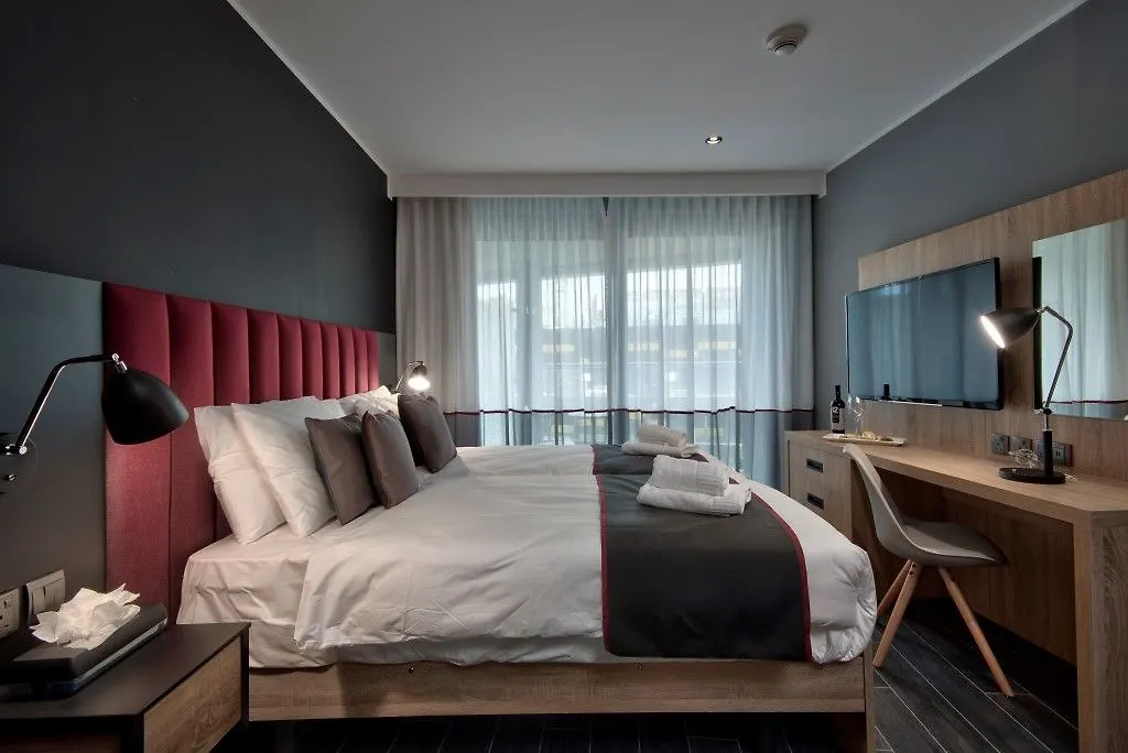 Be.Hotel Saint Julian's ホテル